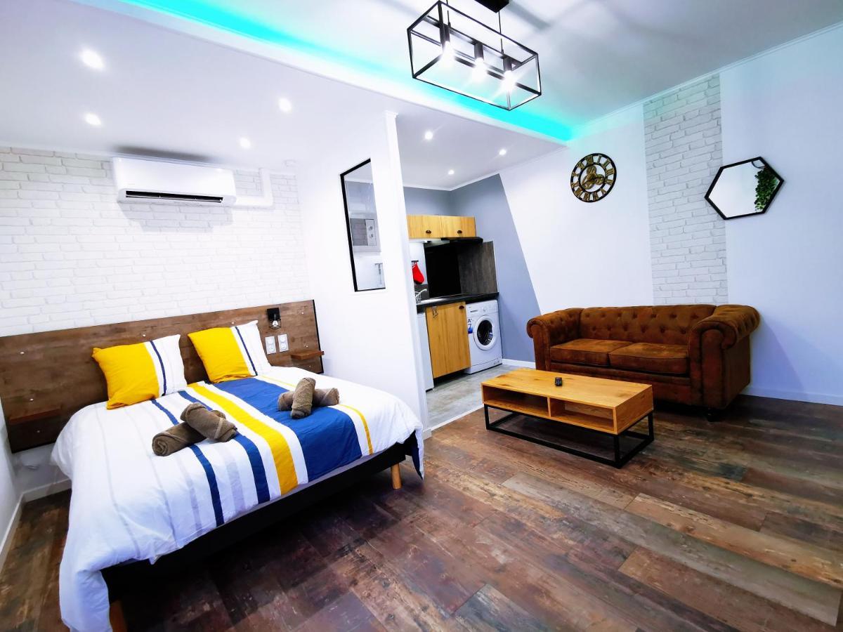 Skyline Residence "Smart-Concept" ลิมอจส์ ภายนอก รูปภาพ